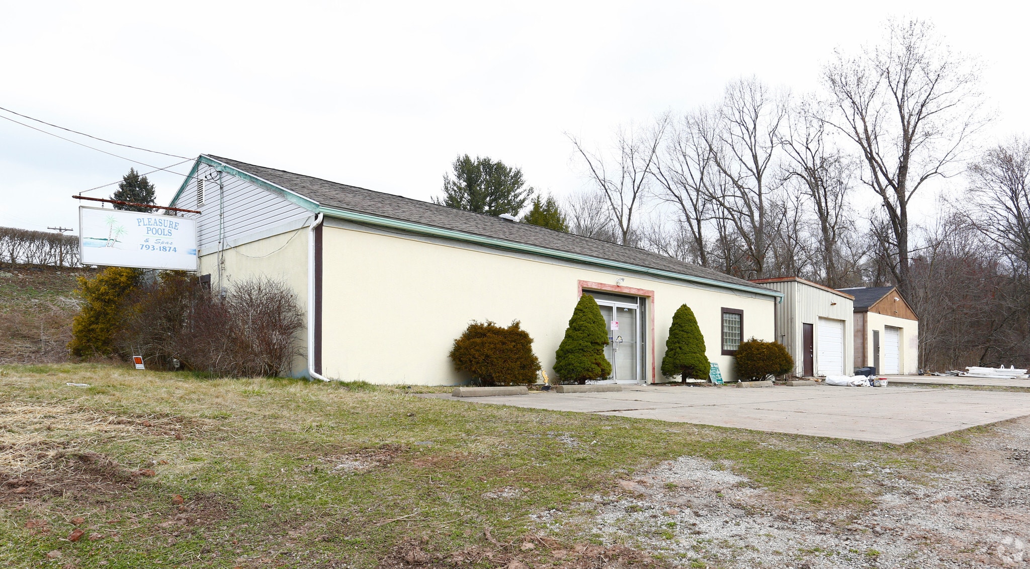 561 Unity Center Rd, Pittsburgh, PA for sale Primary Photo- Image 1 of 1