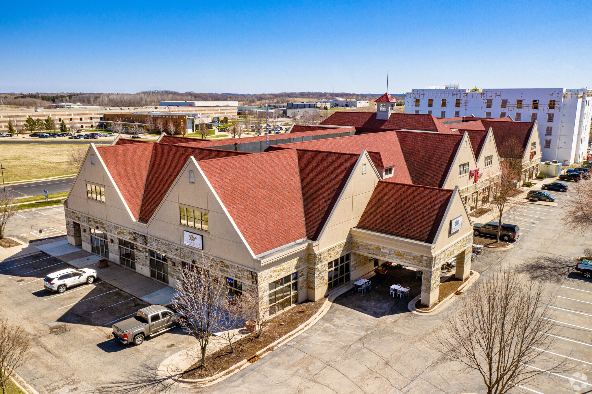 1609 Landmark Dr, Cottage Grove, WI for lease Building Photo- Image 1 of 13