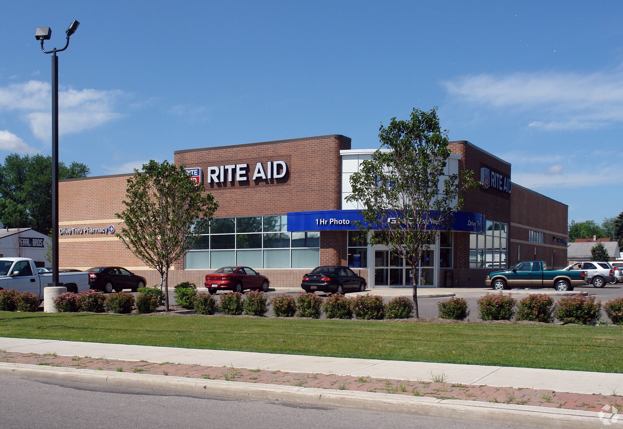 4869 N Summit St, Toledo, OH for sale Primary Photo- Image 1 of 1