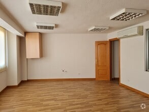 Office in Móstoles, Madrid for lease Interior Photo- Image 1 of 9