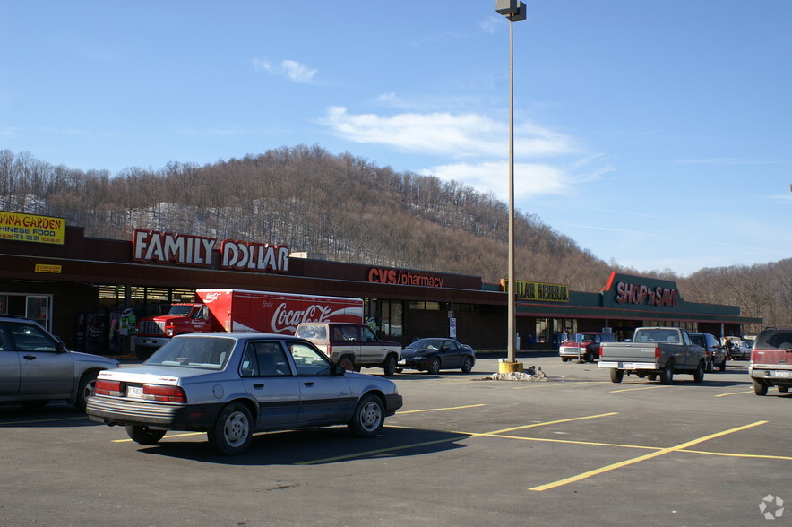 Rte 250 S - Main St, Mannington, WV 26582 - Rainbow Plaza | LoopNet