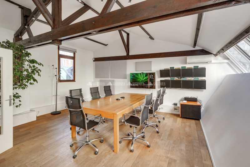 Office in Levallois-Perret for lease Interior Photo- Image 1 of 13