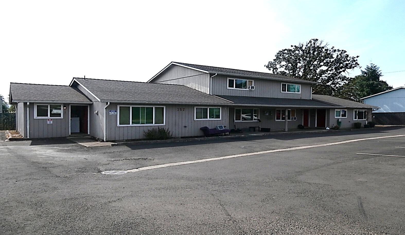 167 NE Fern Ct, Dallas, OR for sale Building Photo- Image 1 of 1