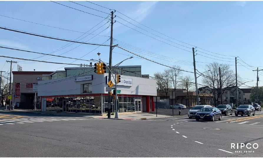 1659 Richmond Ave, Staten Island, NY for sale - Building Photo - Image 3 of 7