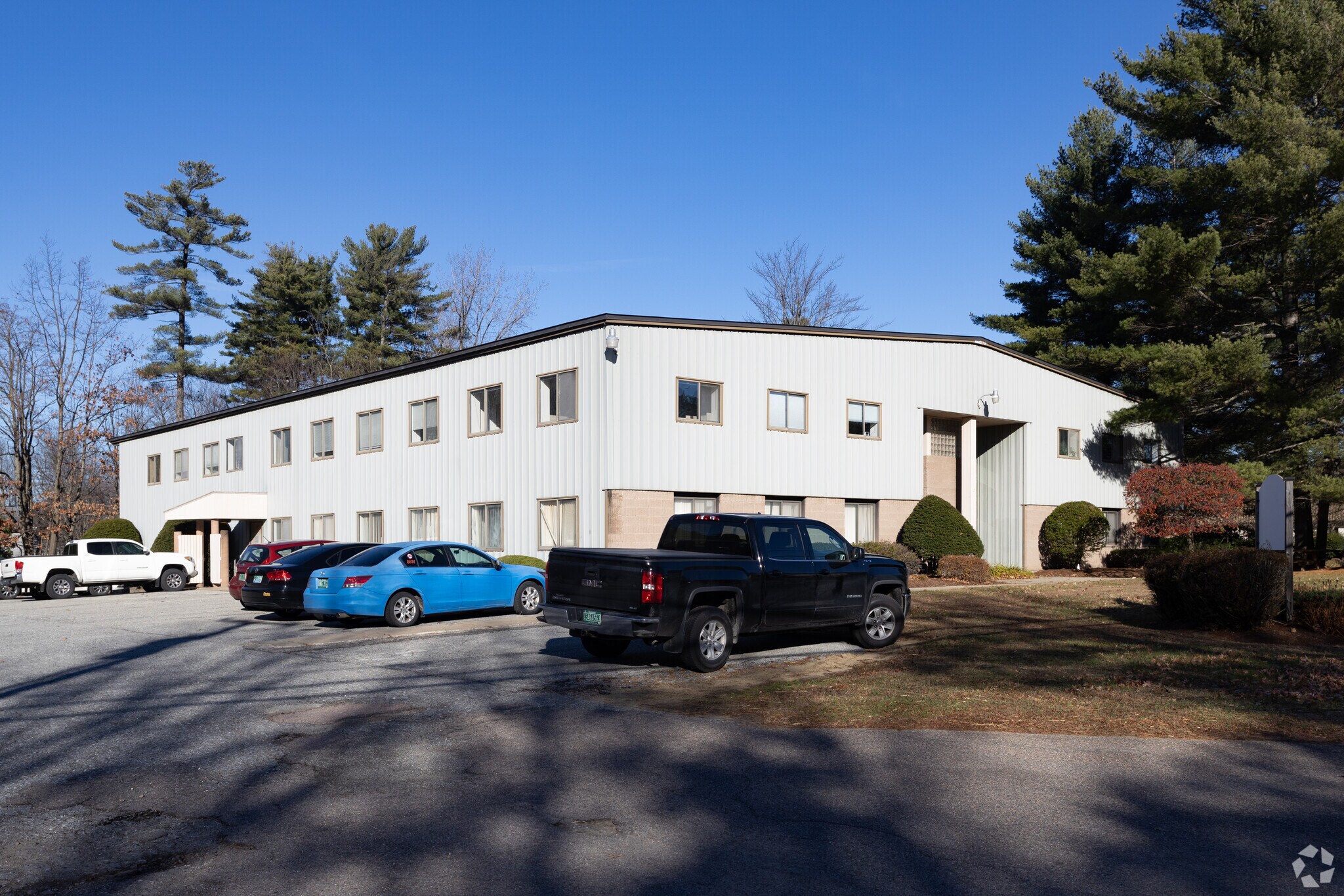 156 Commerce St, Williston, VT for sale Primary Photo- Image 1 of 1