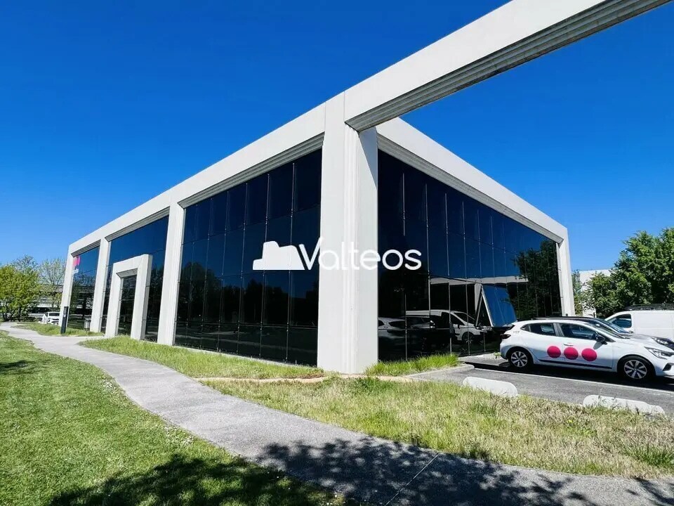 Office in Labège for lease Building Photo- Image 1 of 3