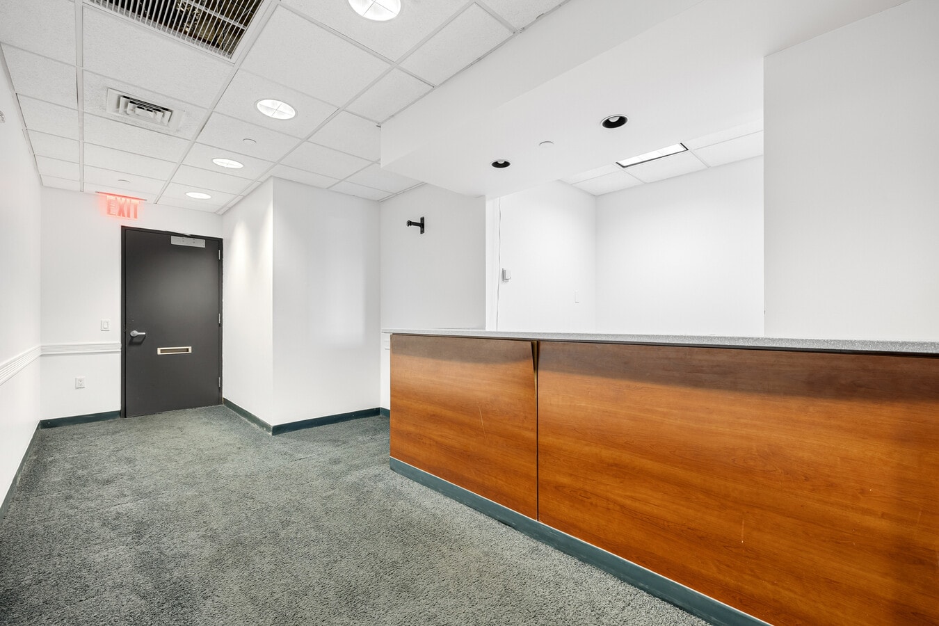 1 Hanson Pl, Brooklyn, NY 11243 - Unit 710 -  - Interior Photo - Image 1 of 5