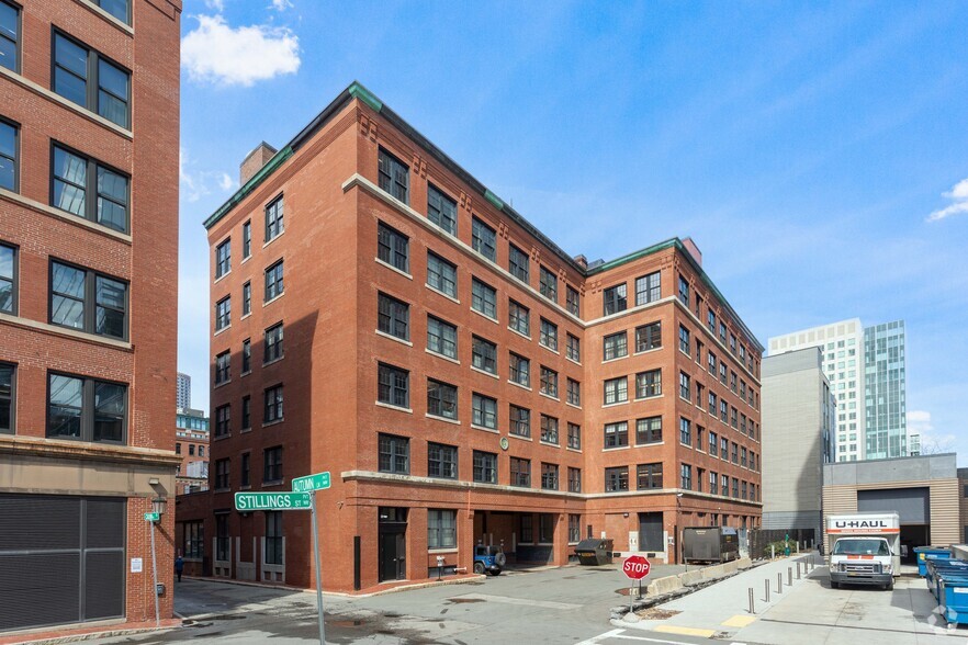 55 Thomson Pl, Boston, MA for lease - Building Photo - Image 2 of 3