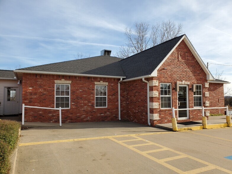 6670 US 69, Savanna, OK 74565 Retail for Lease