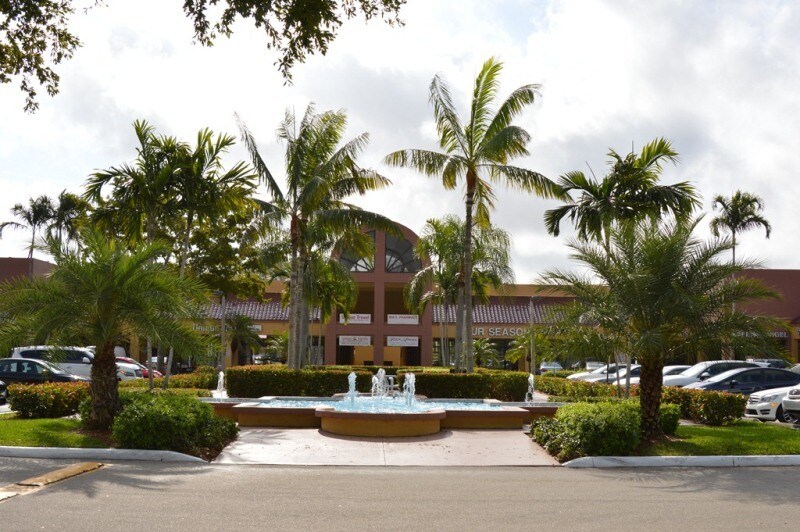 4900 Linton Blvd, Delray Beach, FL 33445 Boca Ray Plaza