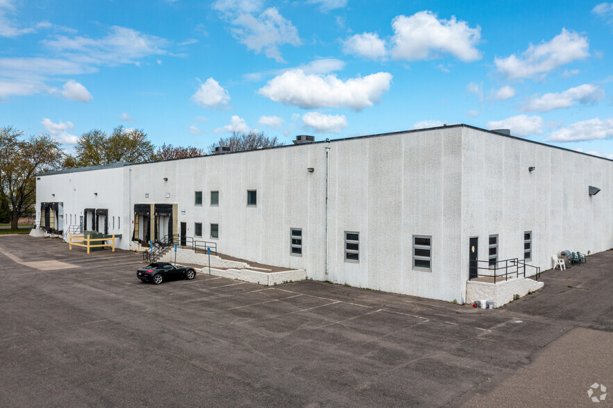 21860 Hamburg Ave, Lakeville, MN for sale - Building Photo - Image 1 of 1