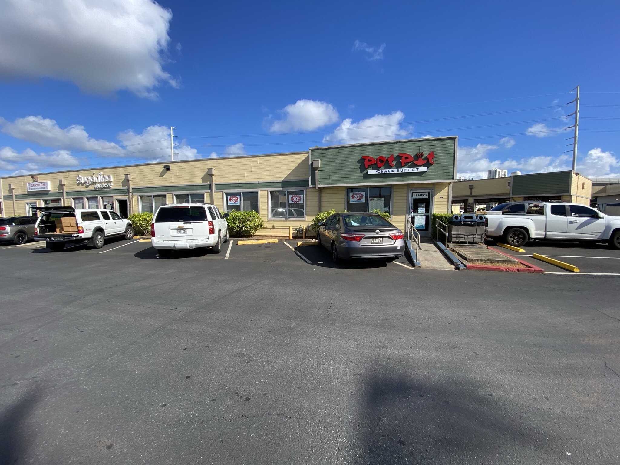 98-199 Kamehameha Hwy, Aiea, HI for lease Building Photo- Image 1 of 8