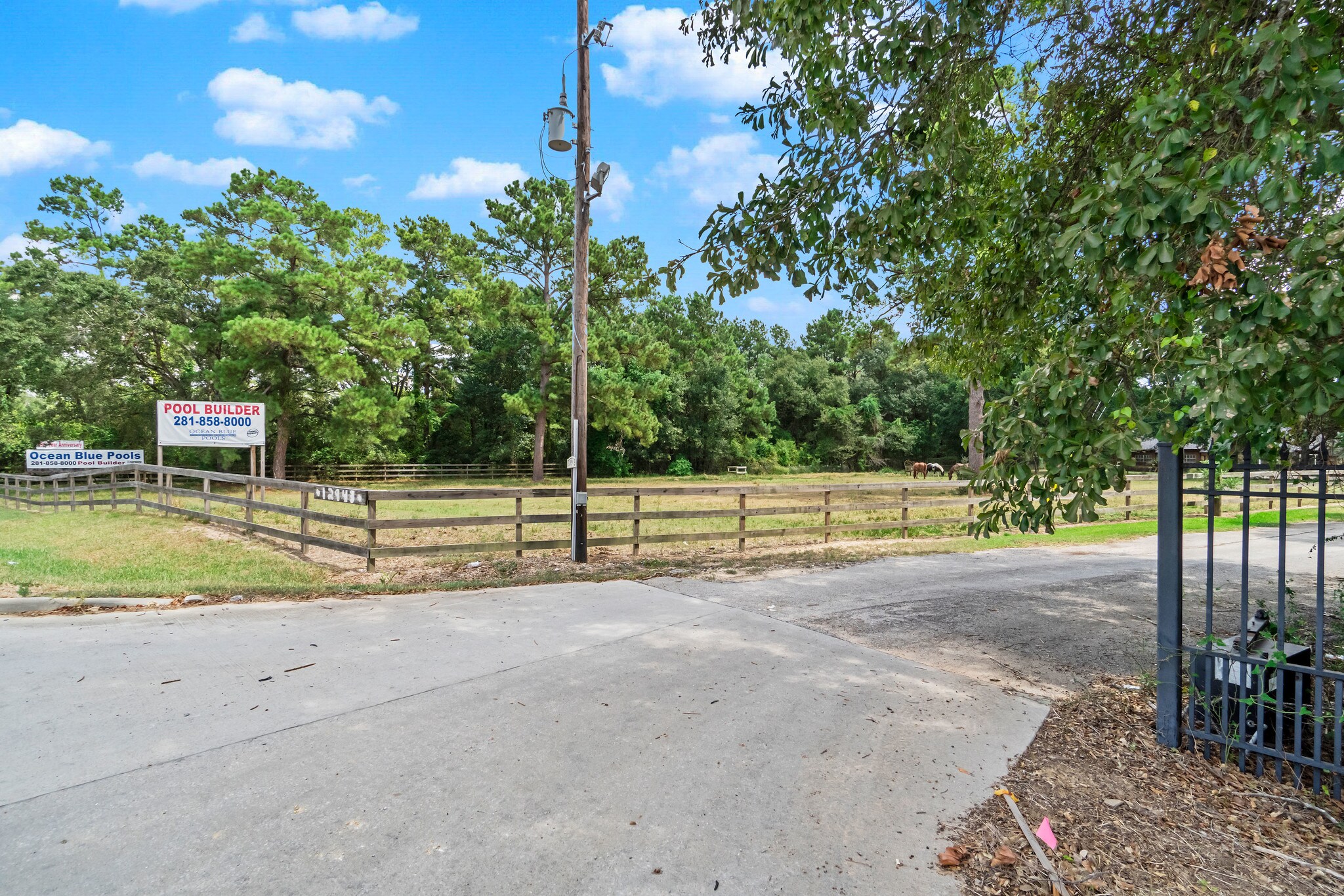 12943 Spring Cypress Rd, Tomball, TX 77377 5.4+/ Acres