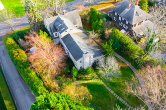 31 N Main St, East Hampton, NY - aerial  map view - Image1