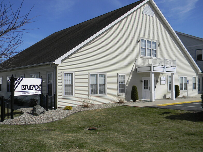 195 Russell St, Hadley, MA for lease - Building Photo - Image 1 of 19