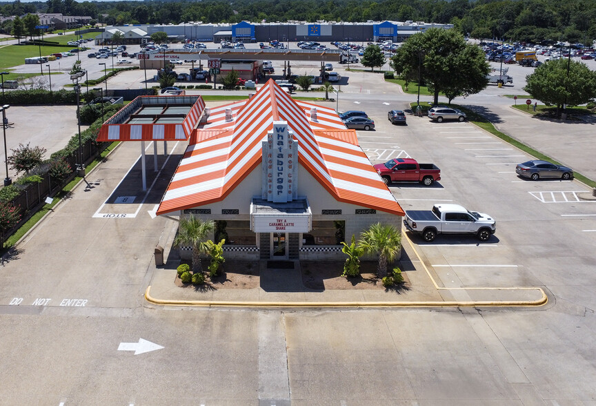 6849 S Broadway Ave, Tyler, TX for sale - Primary Photo - Image 1 of 10