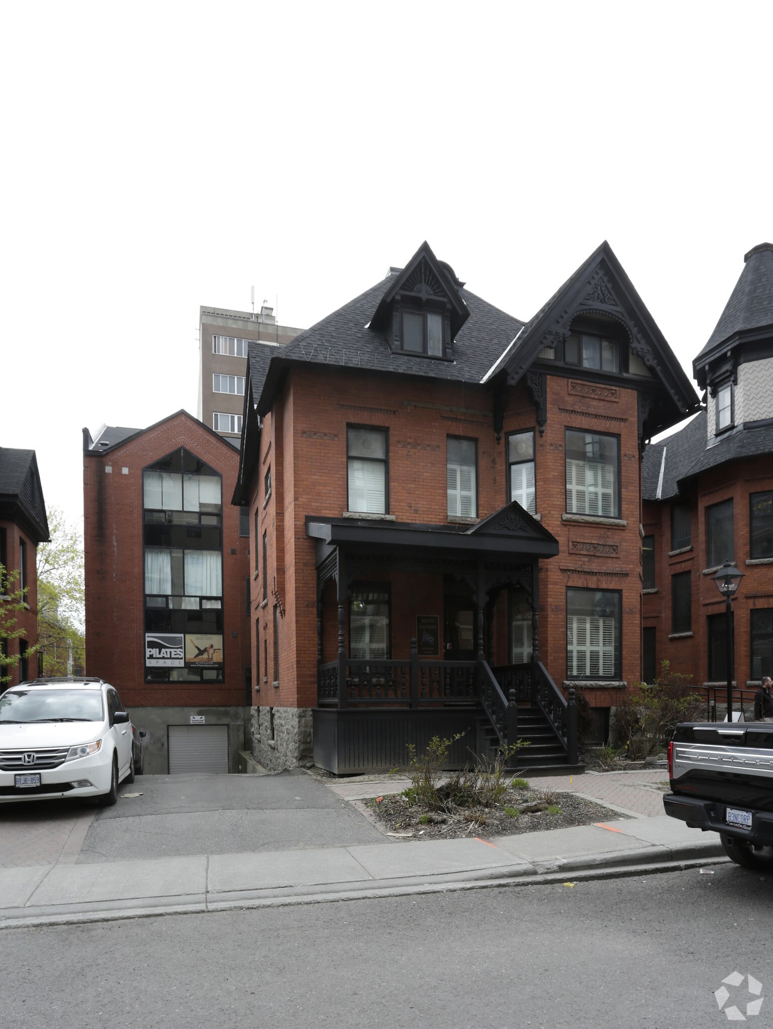 340 Maclaren St, Ottawa, ON for sale Primary Photo- Image 1 of 1