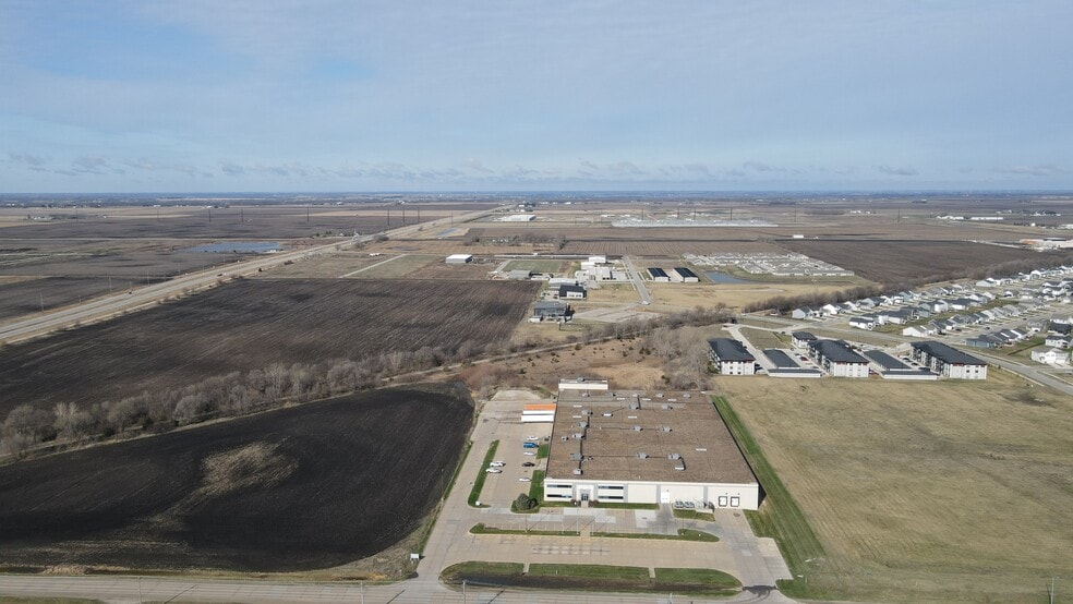250 NW 10th St, Waukee, IA for sale - Building Photo - Image 3 of 12