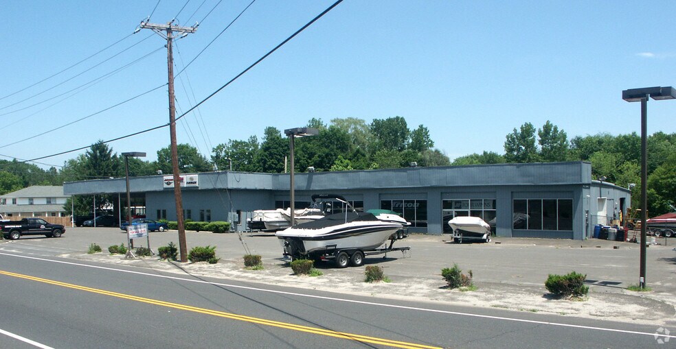 465 Federal Rd, Brookfield, CT for sale - Primary Photo - Image 1 of 1