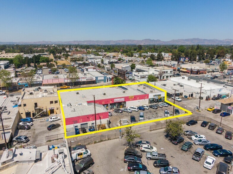 7126-7140 Reseda Blvd, Reseda, CA for sale - Building Photo - Image 1 of 1