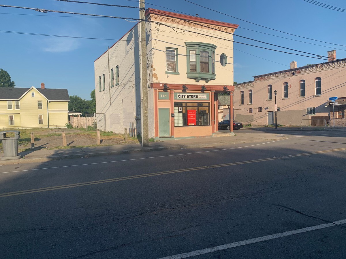 554 Jefferson Ave, Rochester, NY 14611