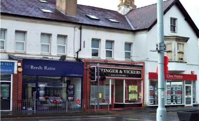 396 Chester Rd, Ellesmere Port for sale Primary Photo- Image 1 of 1