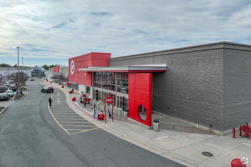 550 Arsenal St, Watertown, MA for sale - Primary Photo - Image 1 of 1