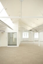 17 Oval Way, London for lease Interior Photo- Image 2 of 2