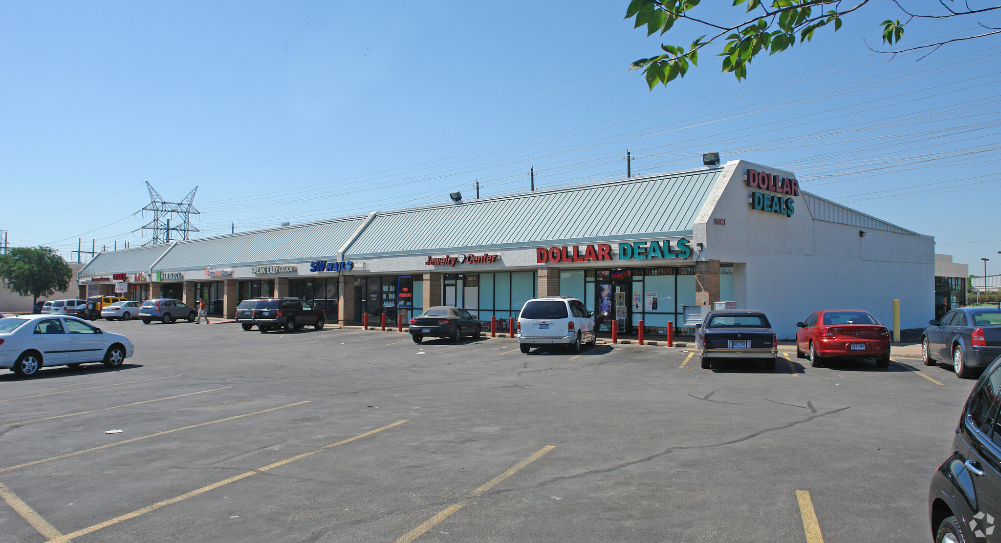 6801 I-35 S, Austin, TX for lease Building Photo- Image 1 of 4