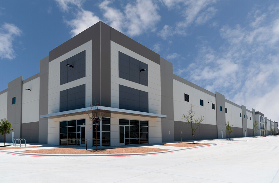 IH-10 & Ackerman Row, San Antonio, TX for lease - Building Photo - Image 1 of 6