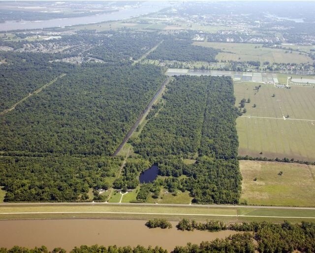 8000 River Rd, Baton Rouge, LA 70820