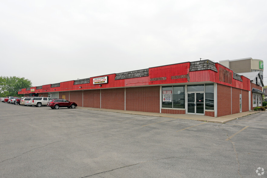 2020-2026 Bopp St, Waterloo, IA for sale - Primary Photo - Image 1 of 3