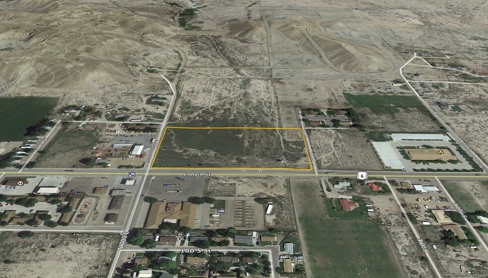 705 E MAIN St, Wellington, UT for sale - Primary Photo - Image 1 of 2