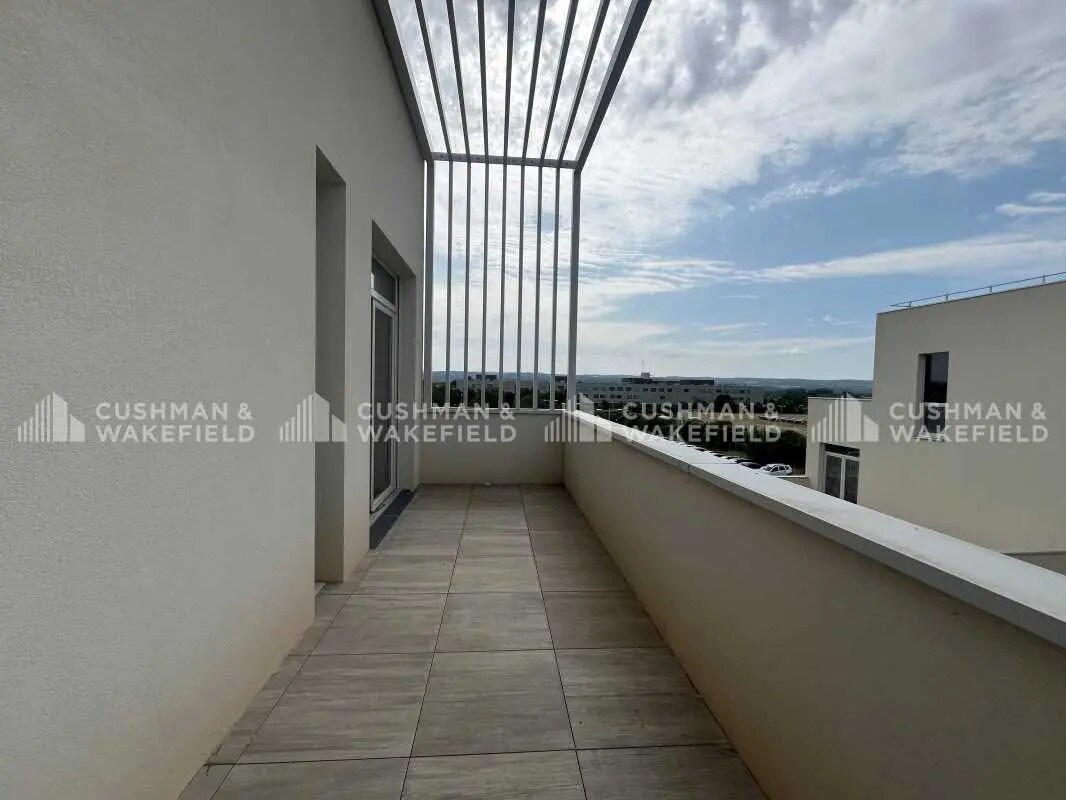 Office in Manosque for sale Building Photo- Image 1 of 10