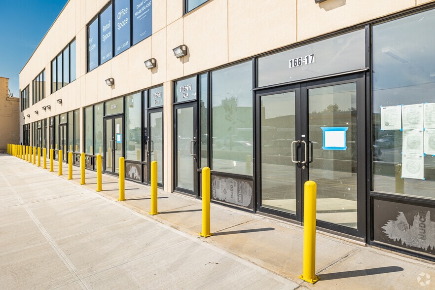 16609-16617 Northern Blvd, Flushing, NY for lease - Building Photo - Image 3 of 4
