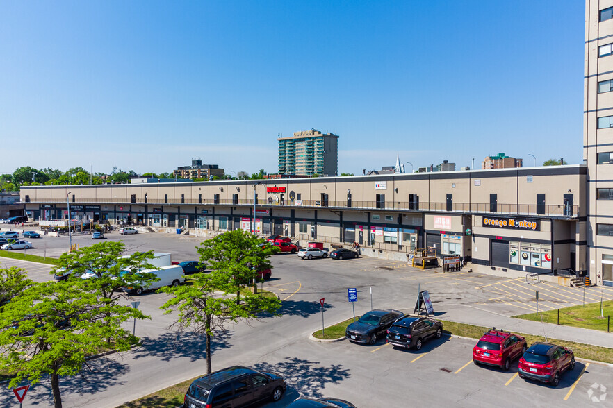 250 City Centre Ave, Ottawa, ON for lease - Primary Photo - Image 1 of 11