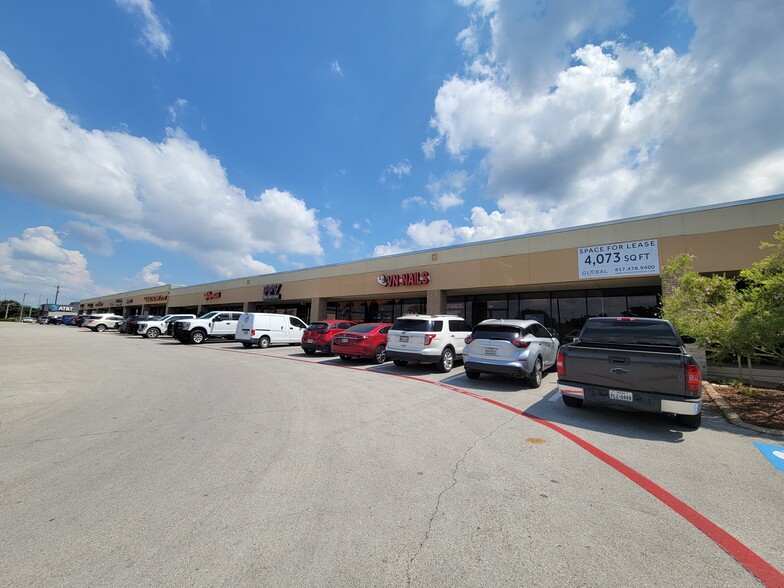 900-960 Melbourne Rd, Hurst, TX for lease - Building Photo - Image 3 of 8