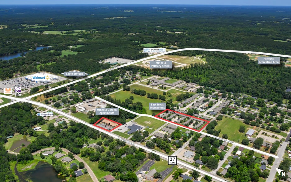 Mineola Garden & East Texas Townhomes portfolio of 2 properties for sale on LoopNet.com - Building Photo - Image 2 of 6