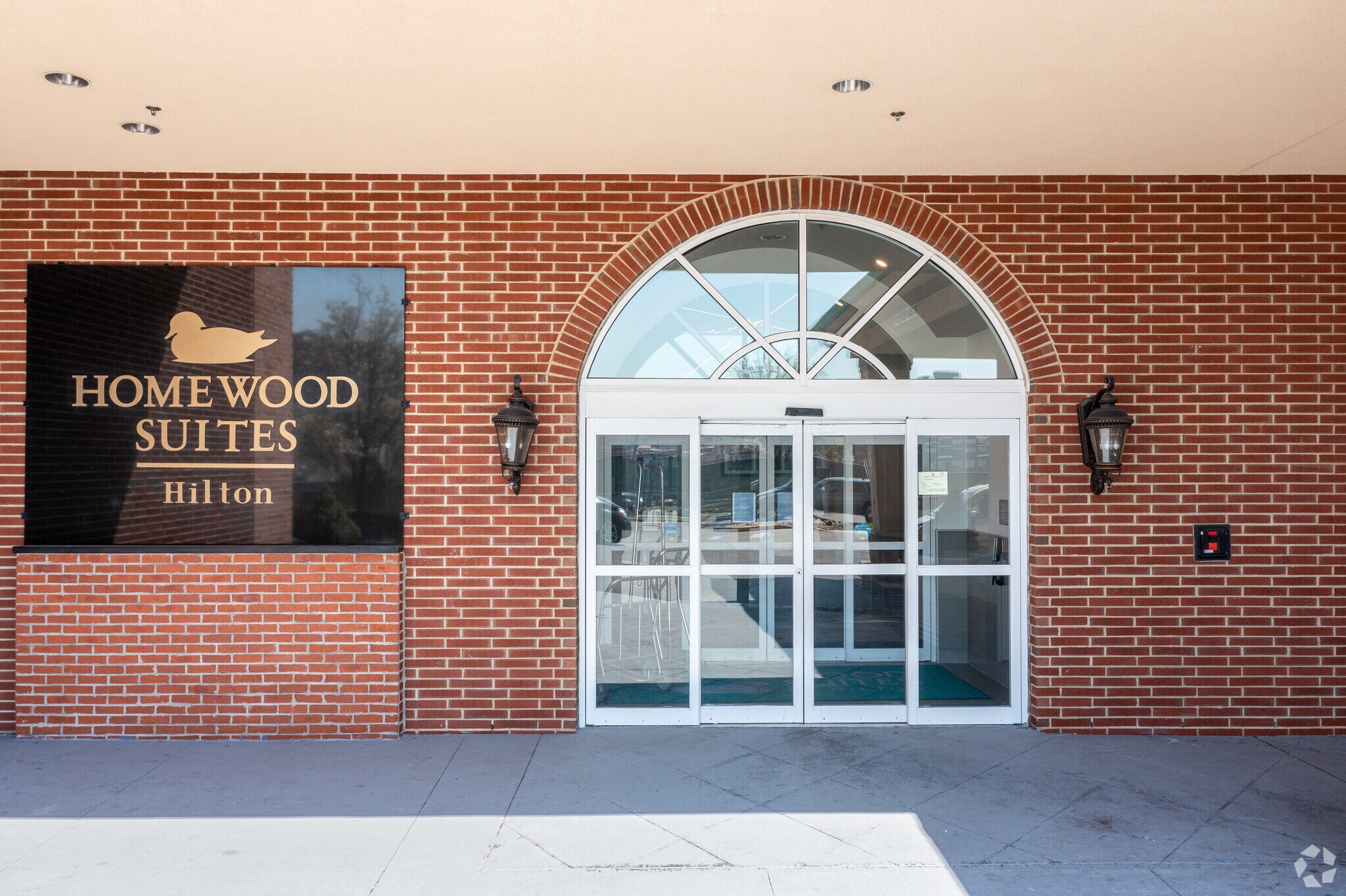 225 River Rd, Edgewater, NJ 07020 City Place at the Promenade