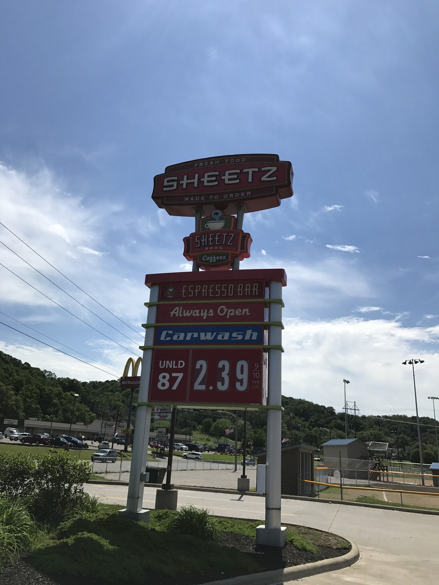 1525 Main St, Follansbee, WV for sale Building Photo- Image 1 of 1