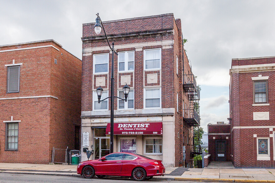 280 Washington Ave, Belleville, NJ for sale - Building Photo - Image 1 of 1