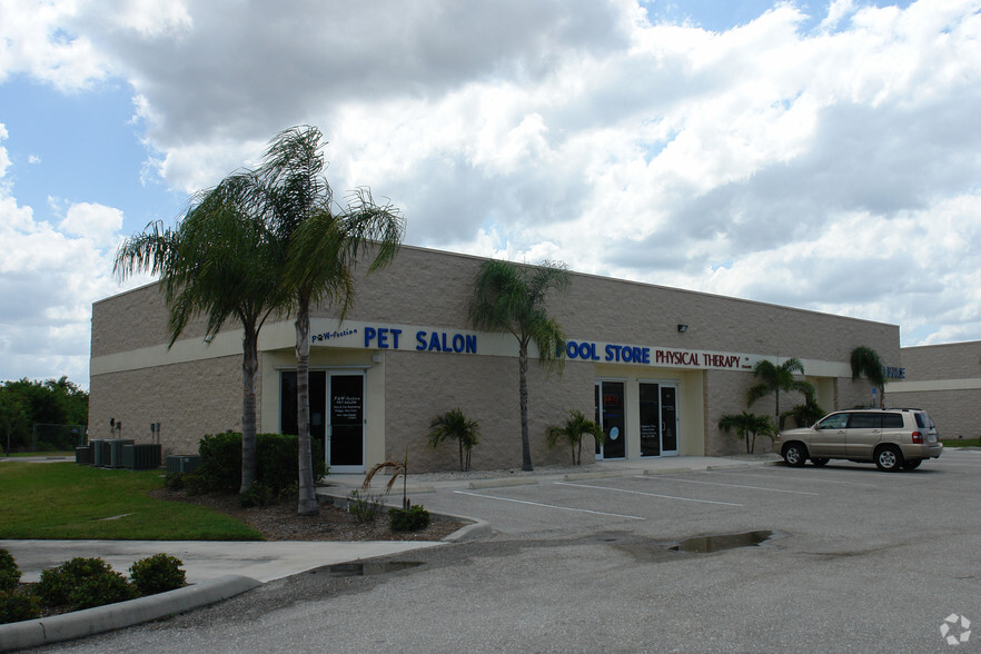 24630 Sandhill Blvd, Punta Gorda, FL for lease - Building Photo - Image 3 of 4