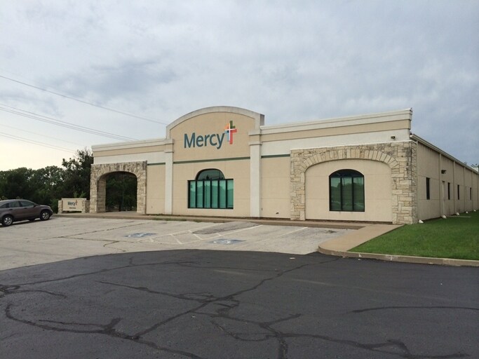 1029 E 7th St, Joplin, MO for sale - Primary Photo - Image 1 of 1