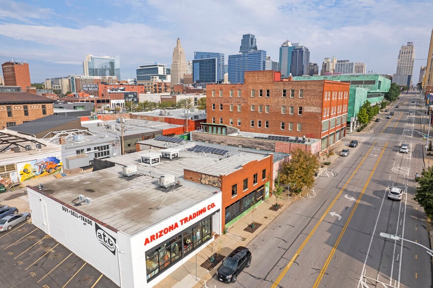 1718 Oak St, Kansas City, MO for lease - Aerial - Image 2 of 11