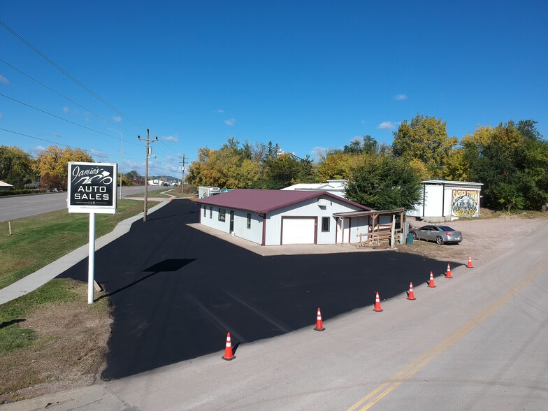 1585 Valley Dr, Rapid City, SD for sale - Building Photo - Image 2 of 7