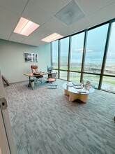 8350 N Central Expy, Dallas, TX for lease Interior Photo- Image 2 of 11