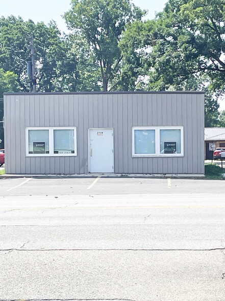 2739 Old US 20 W, Elkhart, IN for lease - Primary Photo - Image 1 of 1