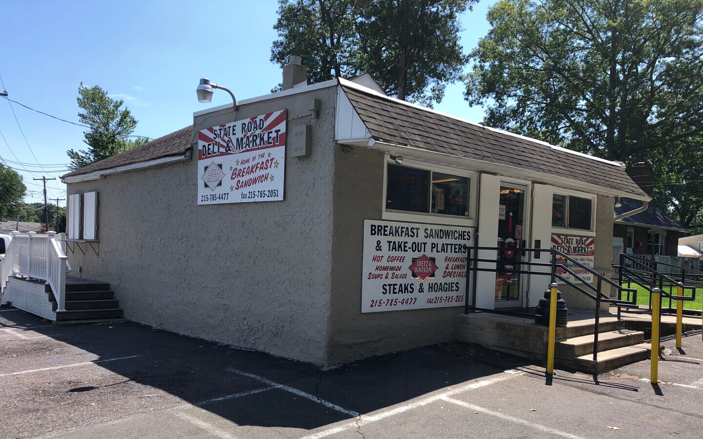 2518 State Rd, Croydon, PA 19021