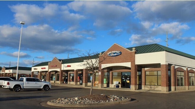 1706-1733 Haggerty Rd, Commerce Township, MI for lease Building Photo- Image 1 of 3