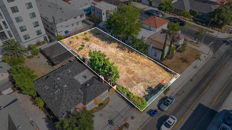 1562 S Fairfax Ave, Los Angeles, CA for sale - Building Photo - Image 3 of 23